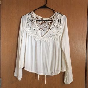 Cute white v-neck blouse!